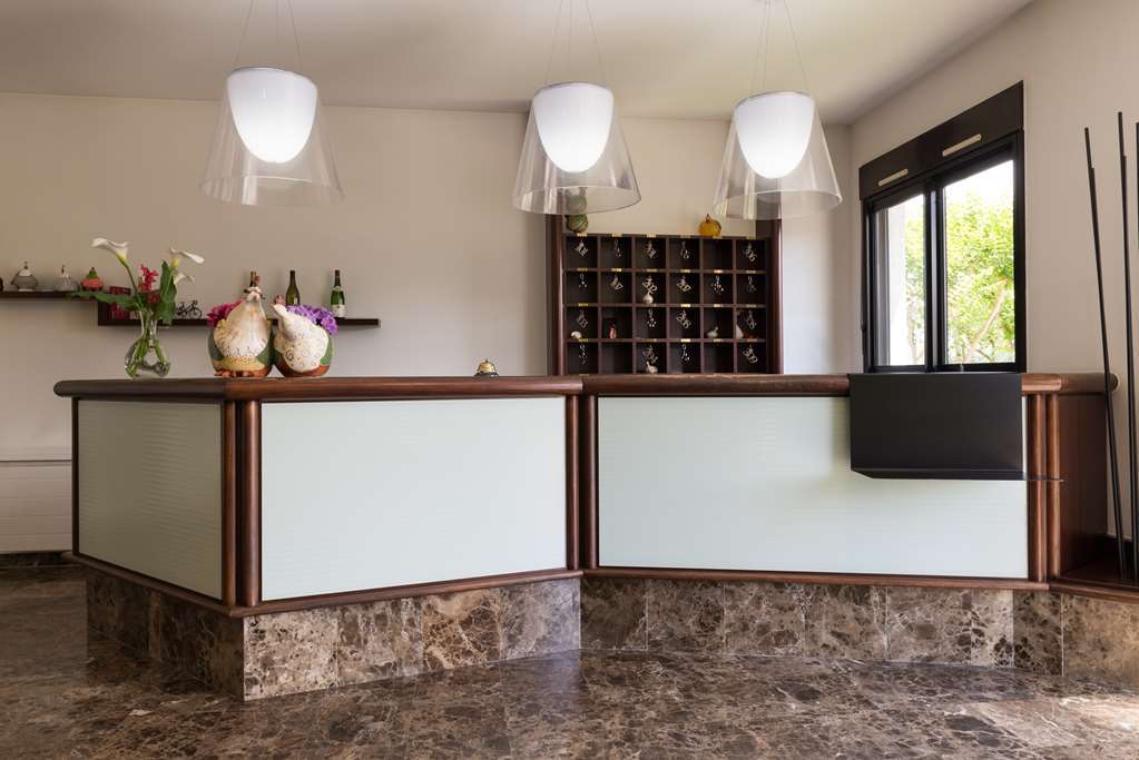 Hotel Les Amandiers Tournon-sur-Rhone Interior photo